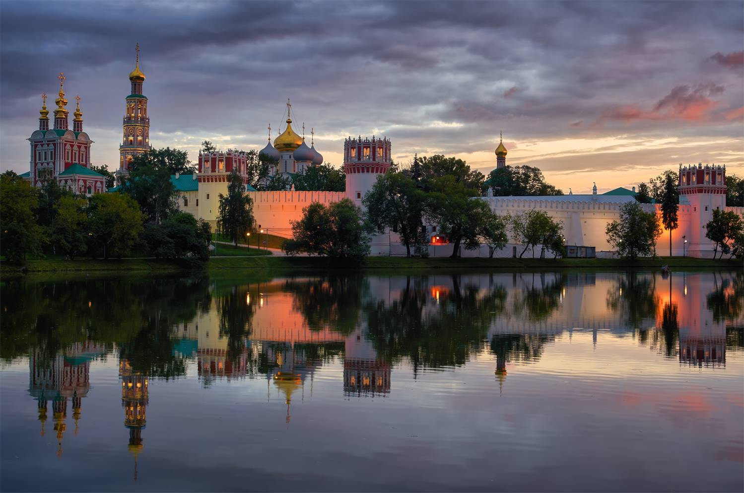 москва, вечер, архитектура, монастырь, закат, пруд, Михаил Кудрявцев