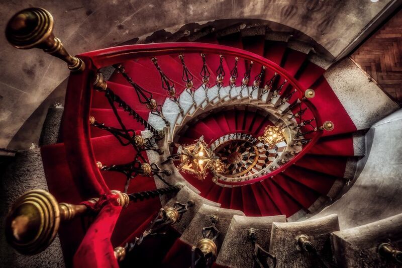 A Twist of Glamour фото превью