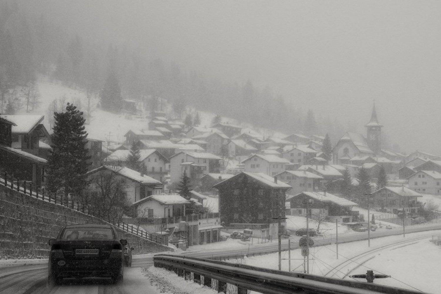 швейцария, теш, дорога, город, гора, снегопад, метель, машина, зима, серпантин, здание, дерево, dyadyavasya, Дмитрий Шамин