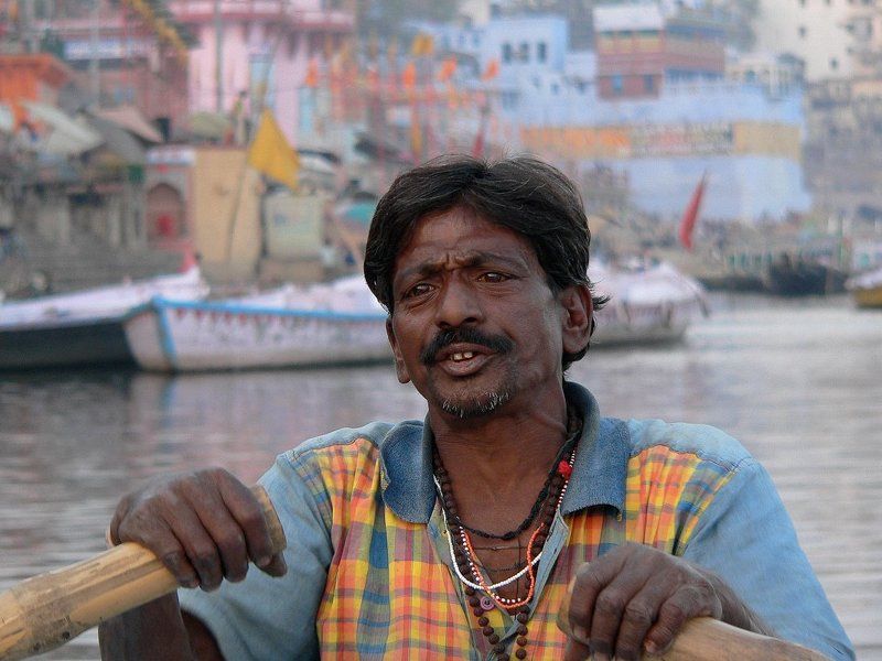 лодочник, индия Лодочник фото превью