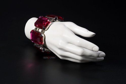 да не оскудеет рука дающего ...