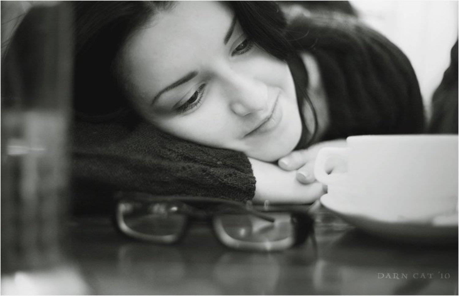 девушка, чашка, чай, очки, грусть, Darn Cat