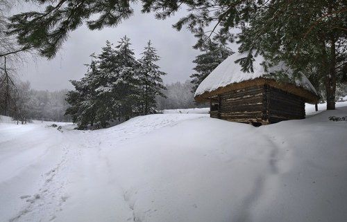 гдето там Масленица ))) а я сугробы снимаю ... ;0)