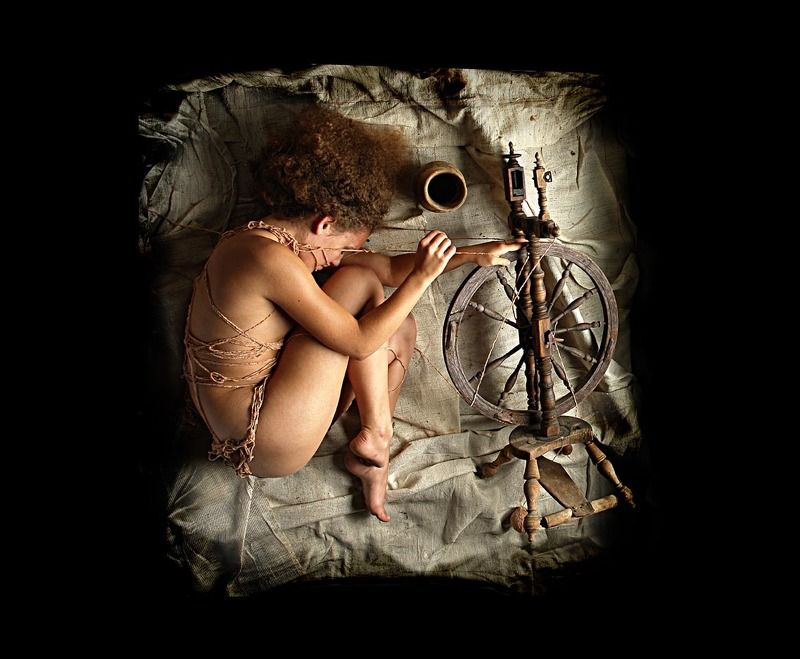 март, прялка, ню март фото превью