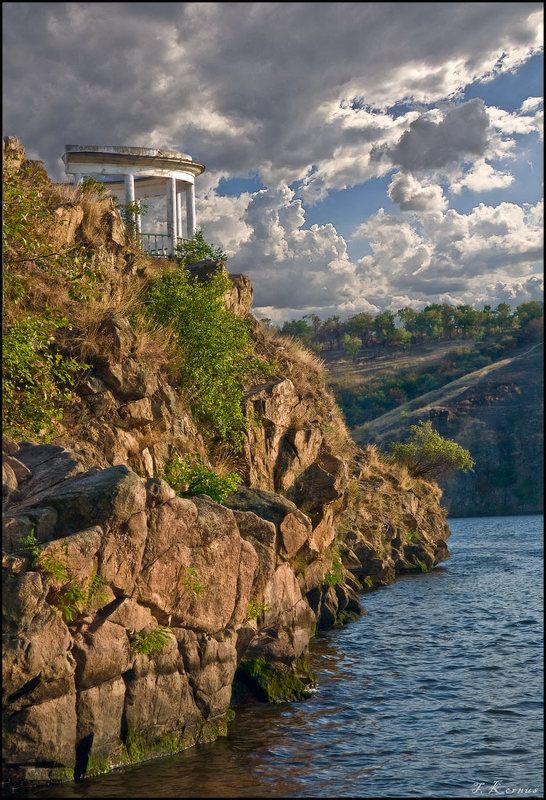 днепр,о.хортица,беседка,скала Над Днепром фото превью