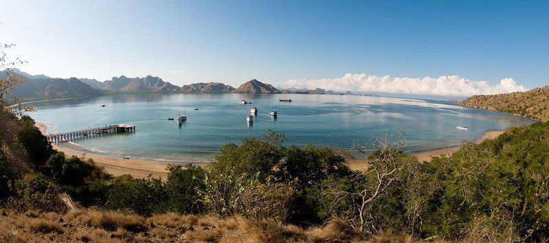 бухта, комодо, море Голубое блюдце фото превью