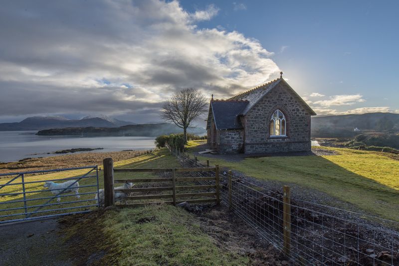 пейзаж, облака, природа, горы, шотландия, утро, солнце Часовня в деревне Айлорнсэй фото превью