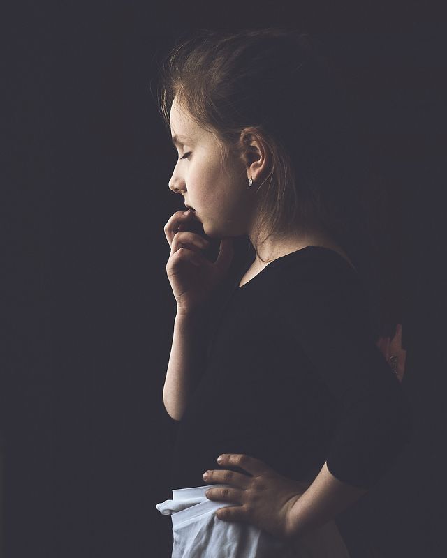 Девочка, Портрет, Ребенок, Естественный свет, Танцор, Тьма, Свет, Дети Марго фото превью