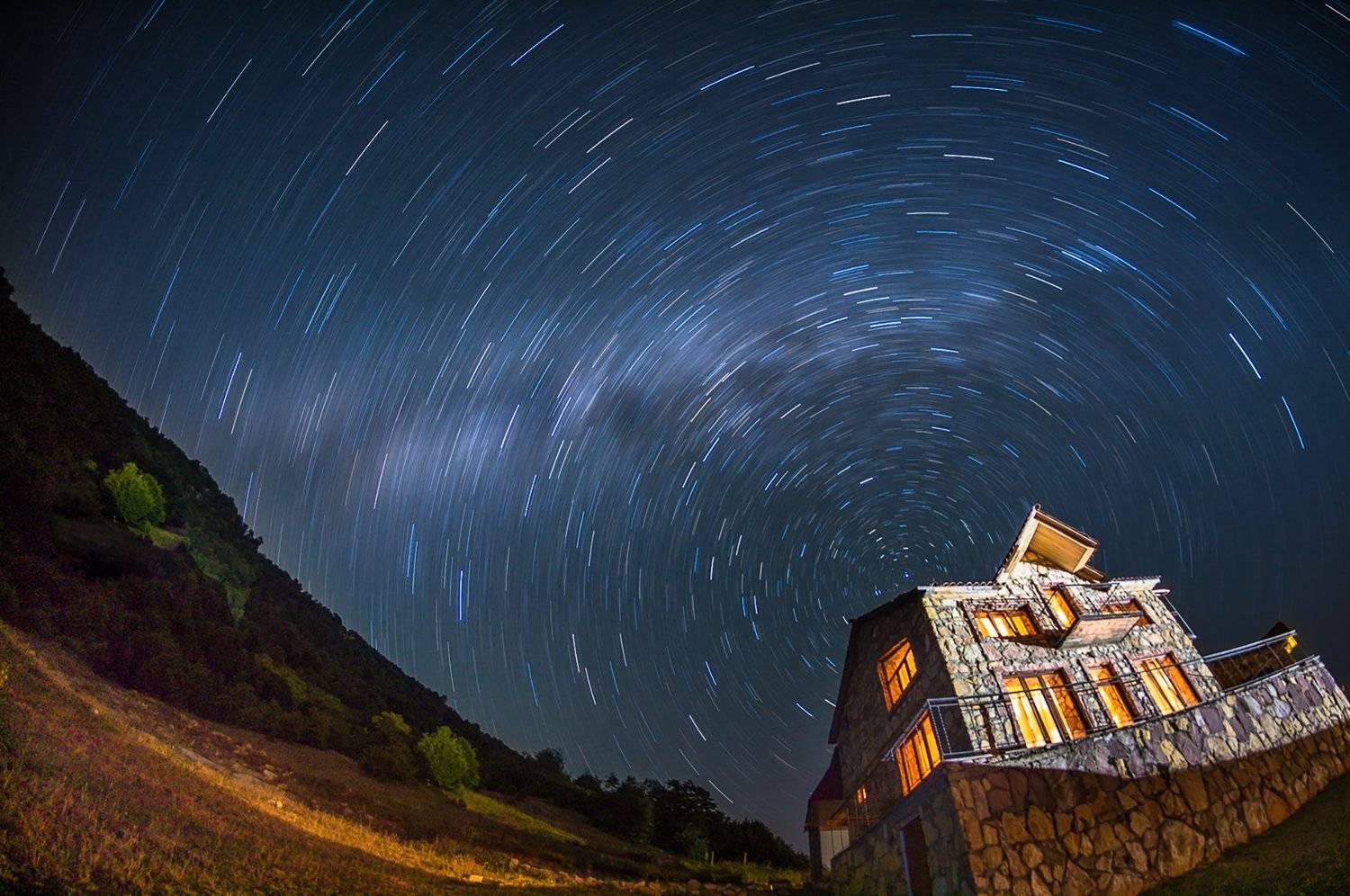 армения, дилижан, длинная выдержка, достопримечательности, заповедник, звездное небо, звезды, млечный путь, небо, ночь, пейзаж, путешествия, фотограф ашот григорян, что посмотреть, armenia, dilijan, long exposure, nature reserve, starry sky, stars, milky , Ашот Григорян