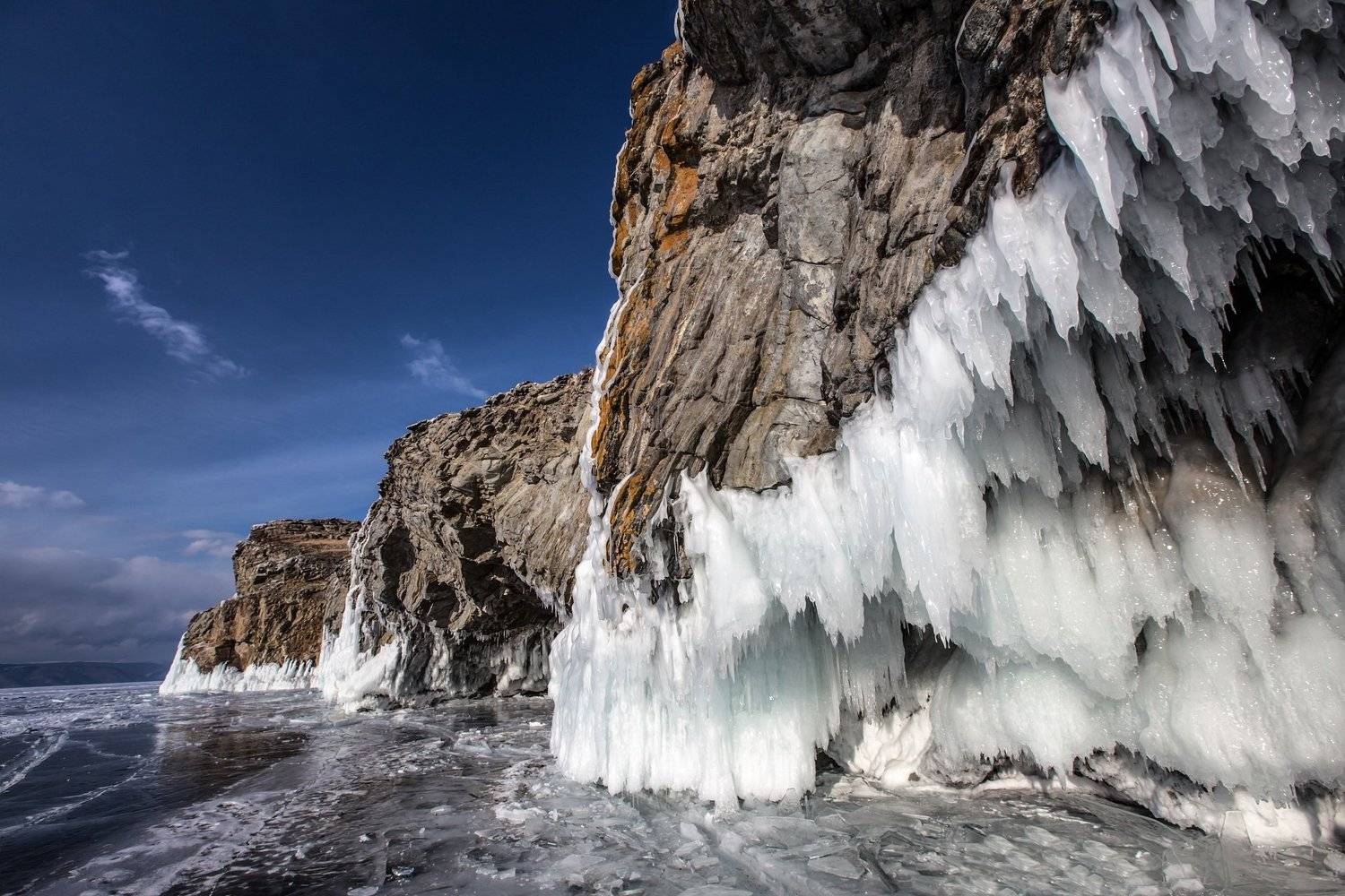 Байкал, лед, скалы, Виктор Зайцев