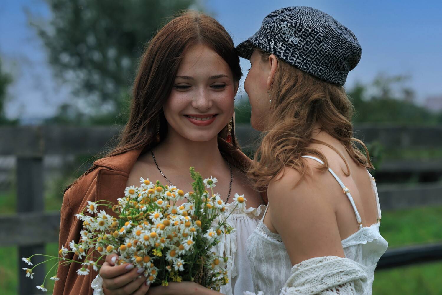 девушки, лето, ромашки, утро, улыбка, радость, молодость, Герцен Наталья