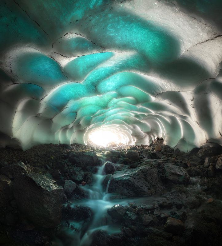 камчатка Камчатка. Изумрудная пещера. фото превью