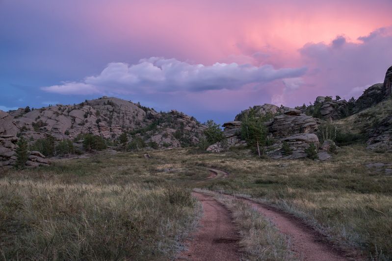 горы торайгыр баянаул Вечерний свет фото превью