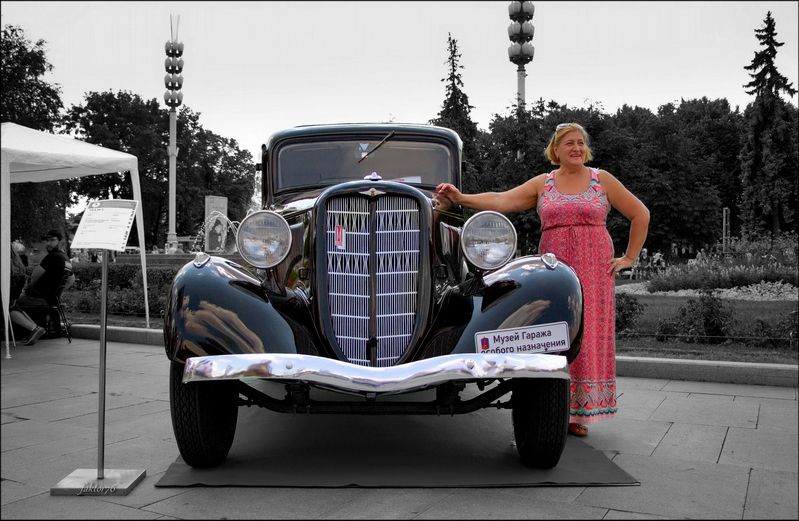 ..Коня на скаку остановит..! фото превью