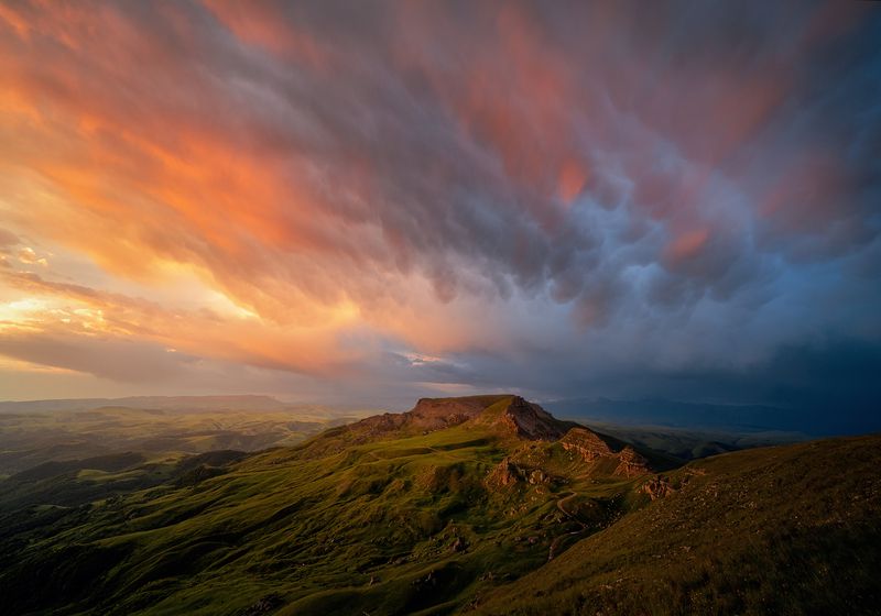 приэльбрусье, бермамыт, мамматусы, рассвет Облака Мамматусы над плато Бермамыт фото превью