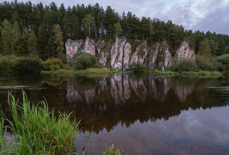 Шайтан камень. Река Чусовая фото превью