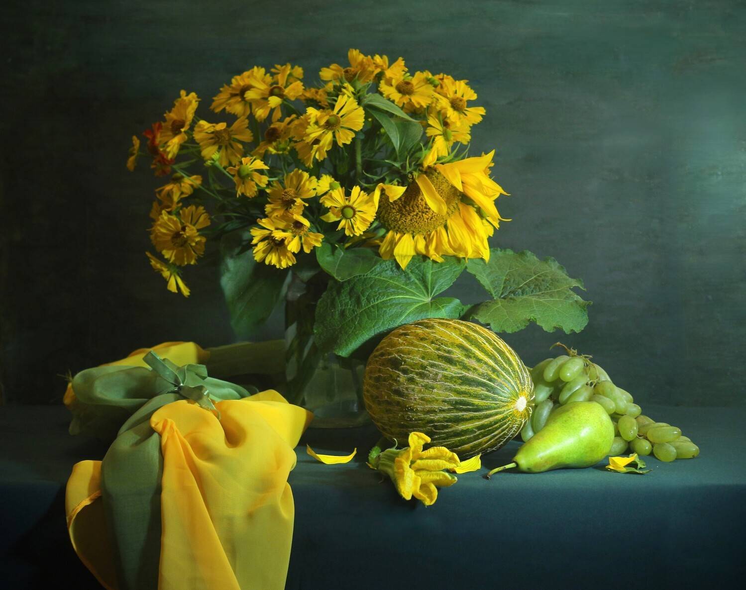 , Людмила Хрусталева*