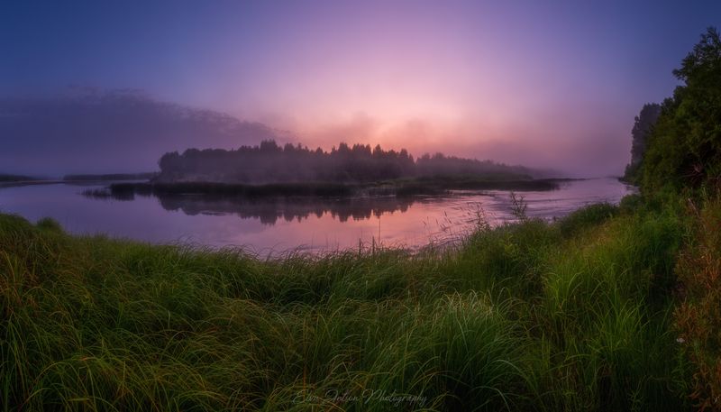 Рассвет над рекой фото превью
