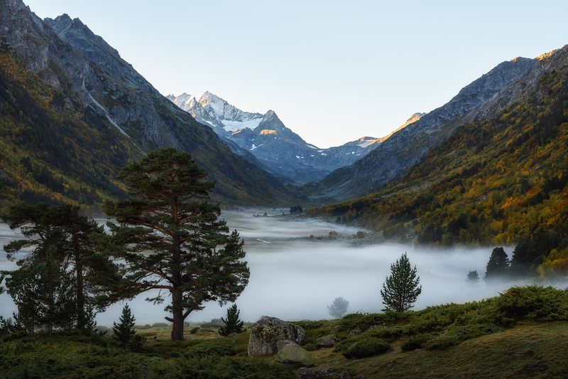 кавказ, карачаево-черкесия, горы, архыз, рассвет в горах, ущелье, туман, маруха, осень в горах, горный пейзаж Туманная долина фото превью