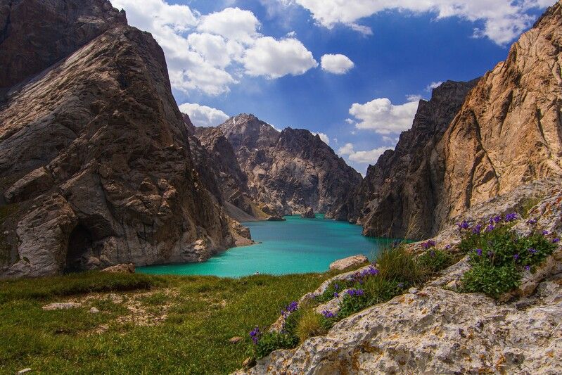 abashkinsergey, природа, forest, nature, пейзаж, озеро, кёлсуу, горы, кыргызстан, облака,  озерокёлсуу, тяньшань, скалы, цветы, киргизия,  перевал, гора Озеро Кёлсуу Киргизия (Кыргызстан). фото превью