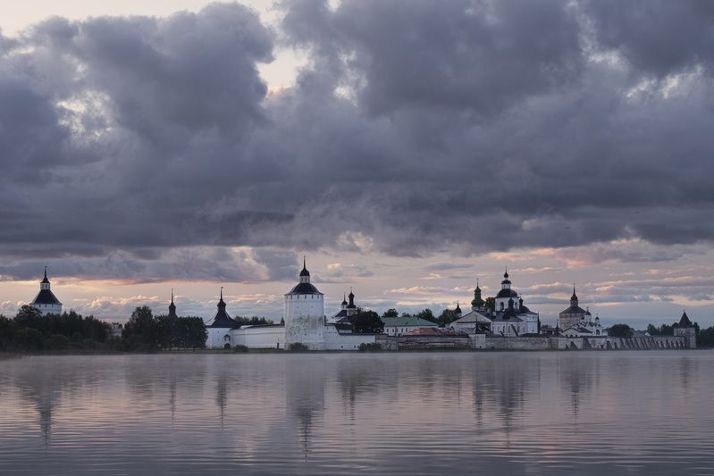 сиверское озеро, кириллов, кирилло-белозерский монастырь, утро, рассвет, монастырь, утро, вологодская область, вологда Утро в Кириллове фото превью