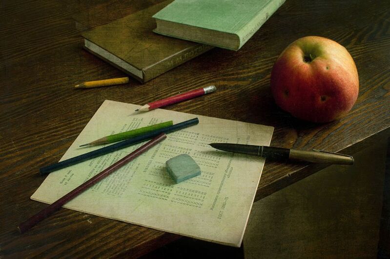 школа, уроки, тетрадь, ручка, карандаши Школьные годы фото превью