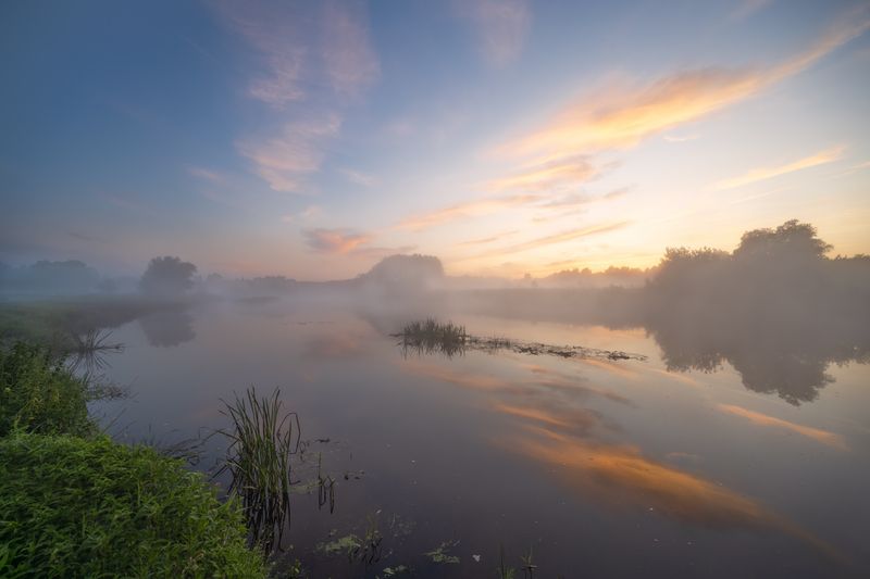 вечер,закат,река,туман,берег,небо,облака,свет,отражение вечер на Клязьме фото превью