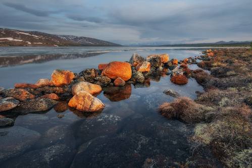 Камушки и вода