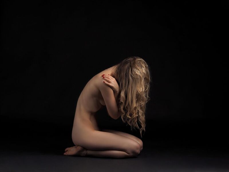 Девушка, ню, обнажённая, прекрасная, изящная, ню, инкогнито Она фото превью