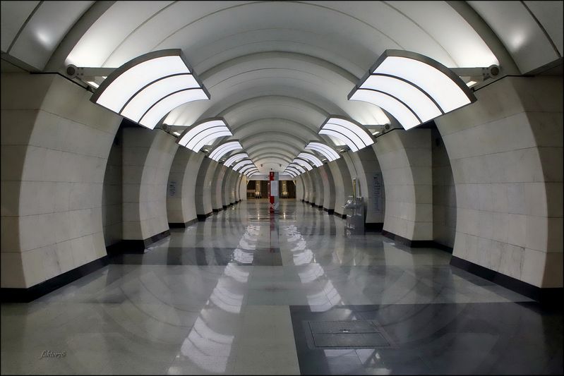 станция метро Бутырская. Москва фото превью