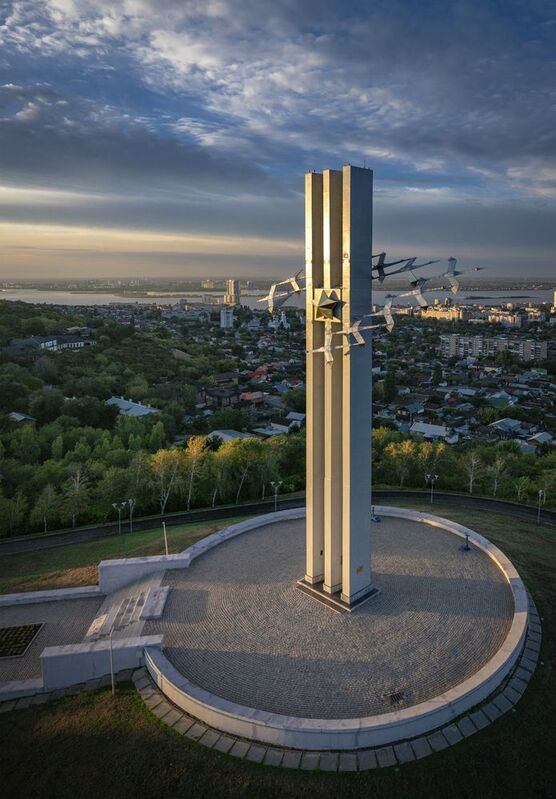 Монумент \\\