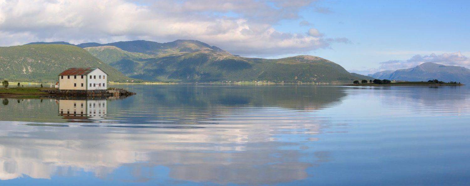 Лофотенские острова, Норвегия, отражение , Сергей Аникиенко