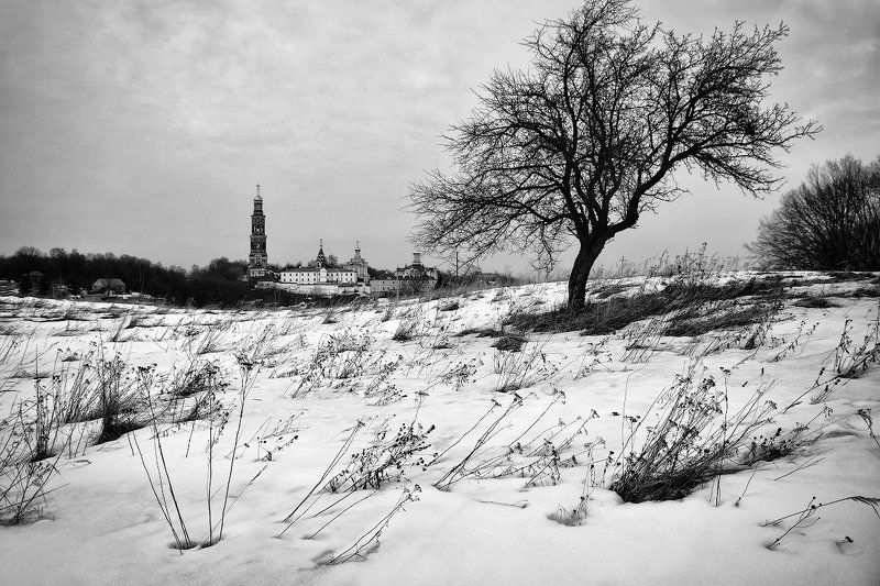 Монастырская графика фото превью