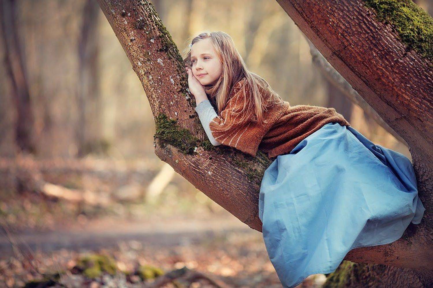 made, human, sunlight, clothing, barefoot, baby, children, fun, ethnicity, park, vibrant, green, toddler, foot, day, happiness, friendship, bright, only, grass, playing, summer, offspring, casual, picnic, people, springtime, caucasian, family, leg, three,, Юрий Козлов