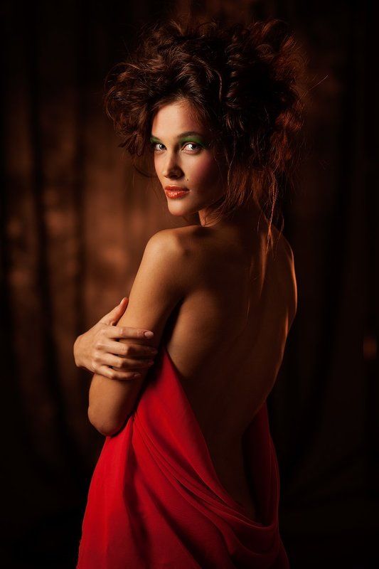 Back, Chocolate, Girl, Portrait red фото превью