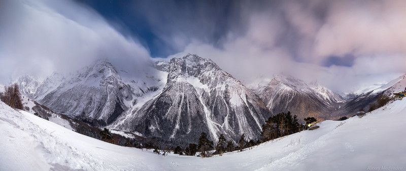 кавказ, домбай, зима, ночь, снег, ущелье, горы Домбайская ночь фото превью