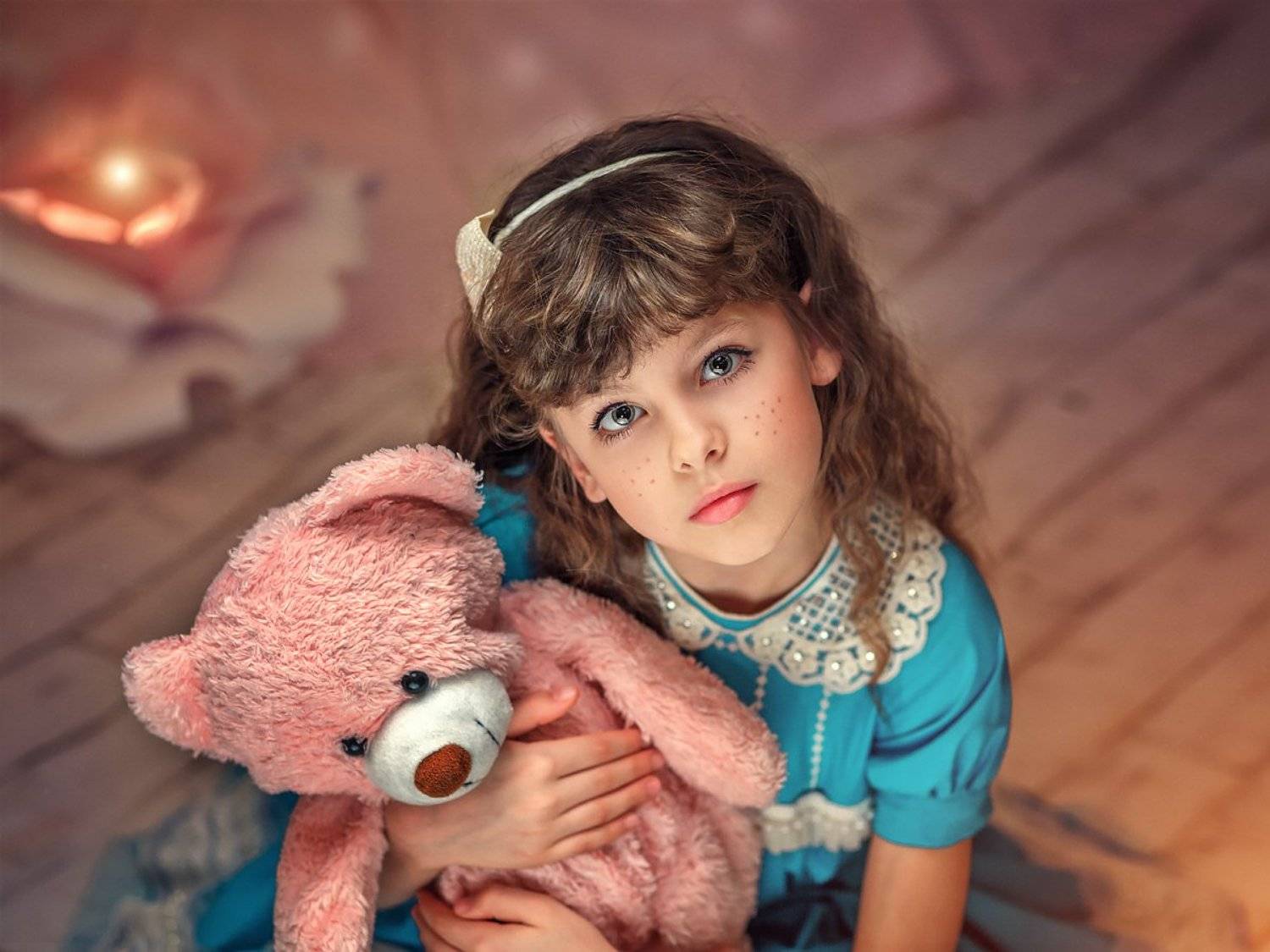 взгляд, голубой, девочка, дети, детский портрет, играть, игрушка, красивый, кукла, лицо, медвежонок, платье, портрет, розовый, свеча, семья, сказка, фантазия, эмоции, Марина Кондратова
