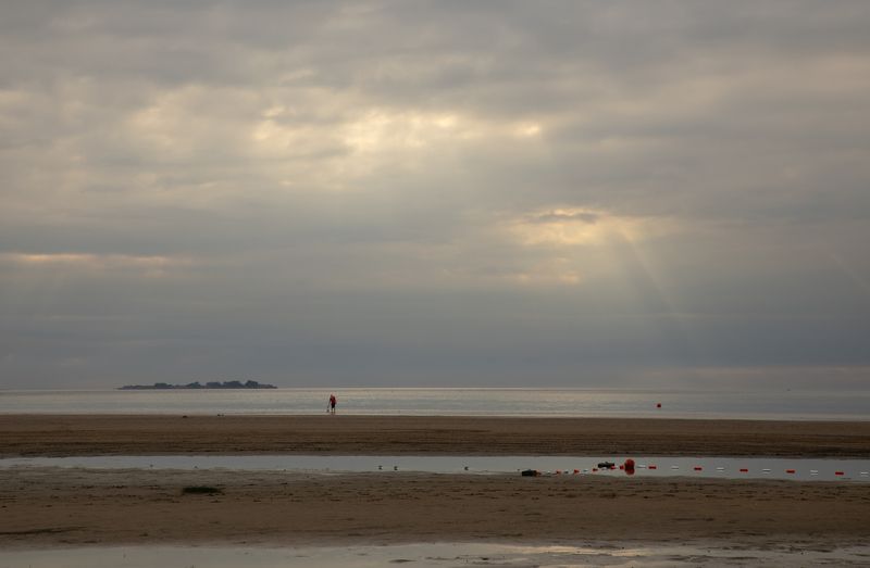Пошли закат смотреть.. фото превью