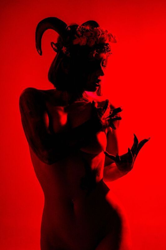 Lilith фото превью