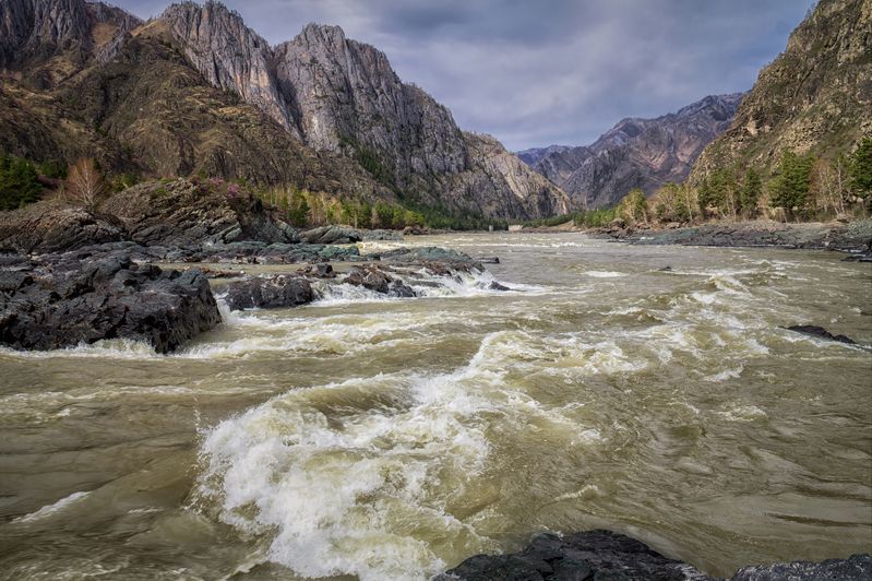 Бурные воды фото превью