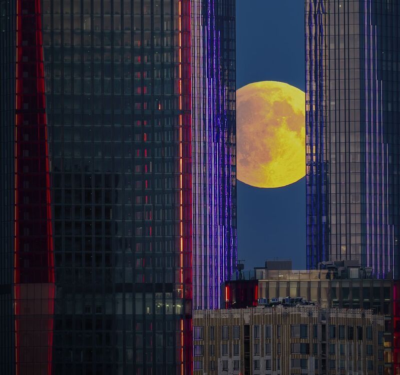 Москва сити. Полнолуние фото превью