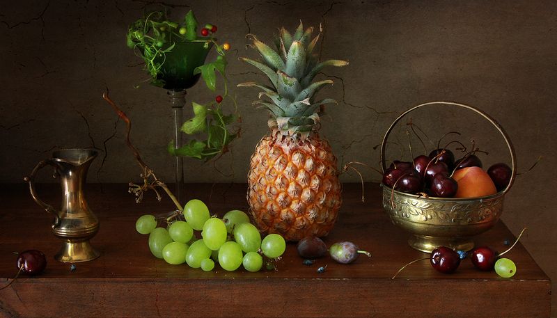 Натюрморт с ананасом фото превью