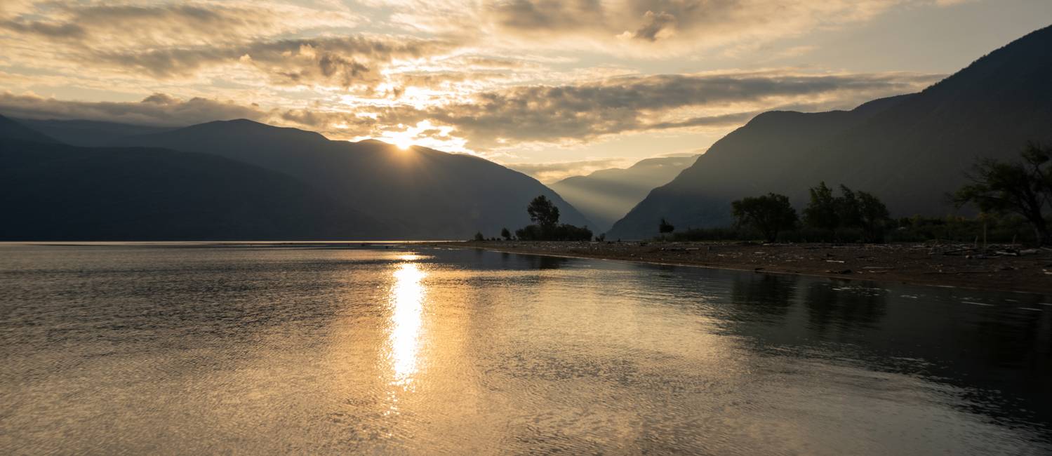Россия, Горный Алтай, Улаганский район, Телецкое озеро, рассвет, Гаврилов Юрий