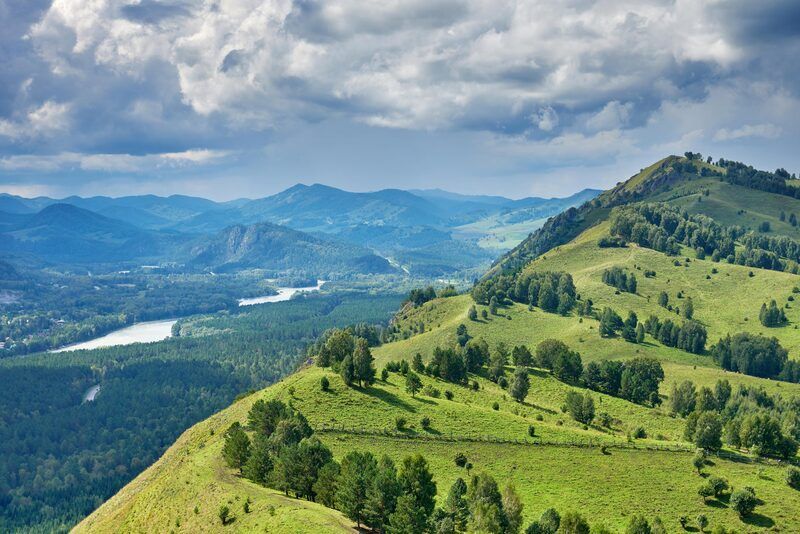 Горы близкие и далекие фото превью