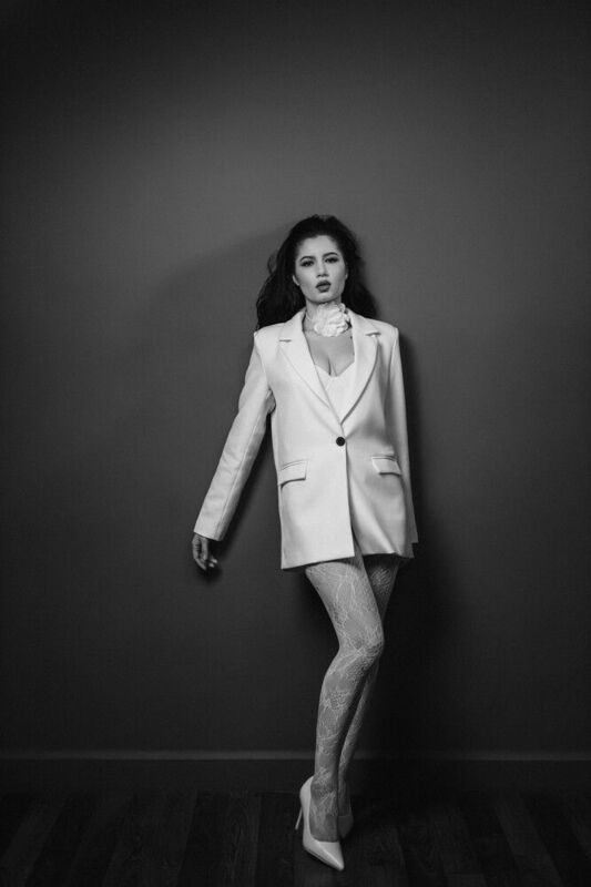 девушка, модель, портрет, фотосессия, гламур, girl, model, modeling, young, portrait, творческий портрет, женский портрет, woman, young woman, glamour, постановка, постановочная фотография, fashion, fine art, sexy, sensual Кристина фото превью