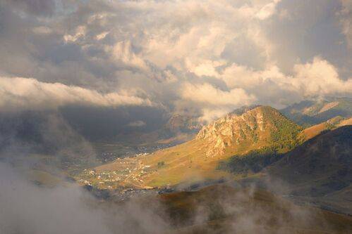 Утро в горах,Верхняя Мара