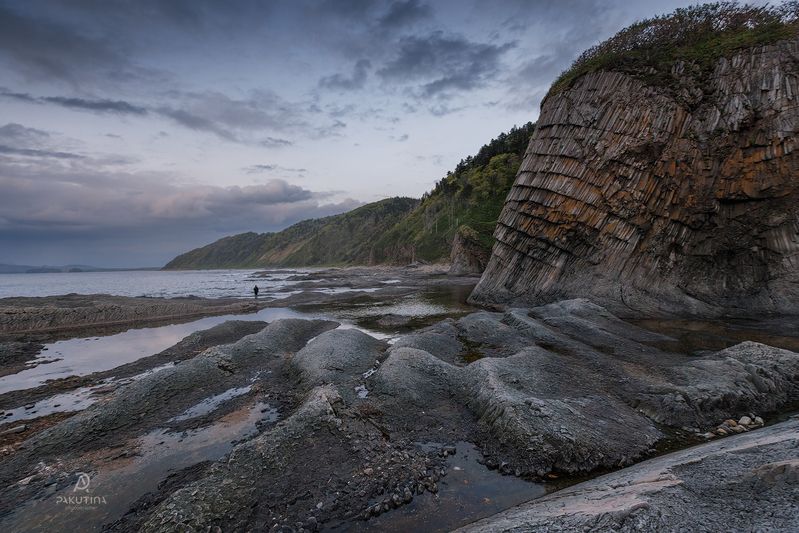 Мыс Столбчатый, о.Кунашир, Курилы. фото превью