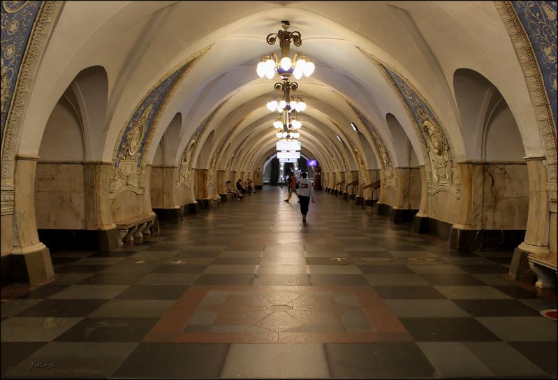 станция метро Таганская. Москва фото превью