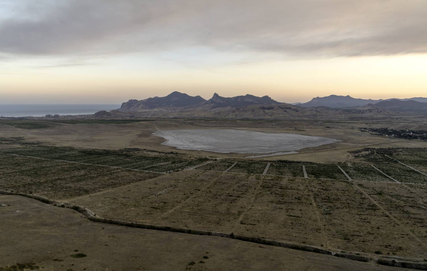 Россия, Крым, Киммерия, Кара-Даг, Коктебель, гора Клементьева, закат, Гаврилов Юрий