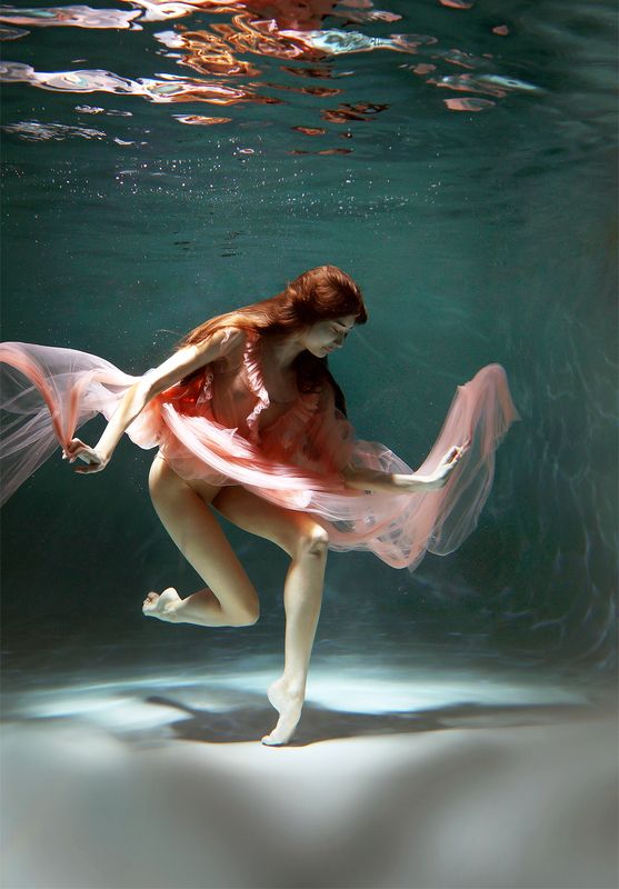 девушка, в воде, фотография, под водой, цвет, свет, фигура Мария фото превью